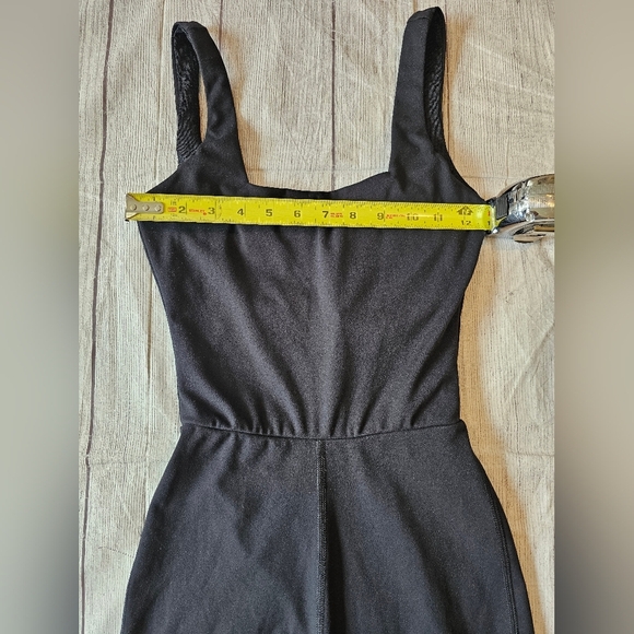 Sincerely Jules Active Size Small Solid Black One Piece Form Fitting Slimming - Picture 7 of 8